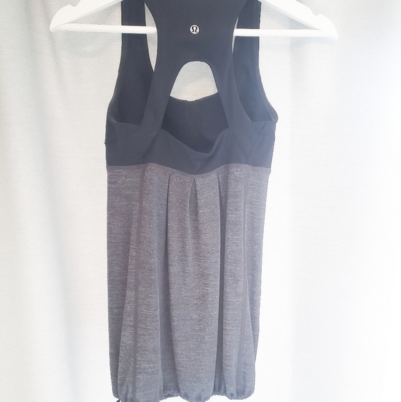Lululemon workout top - Picture 2 of 2
